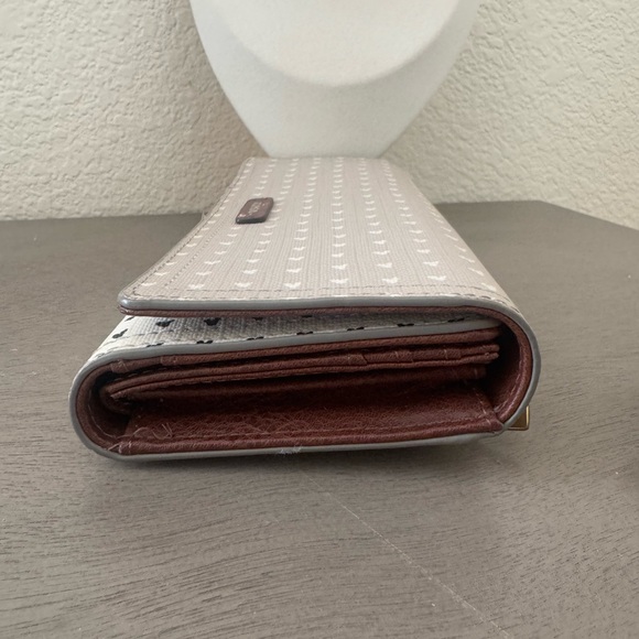 FOSSIL | Gray Heart Pattern Wallet - Picture 3 of 10